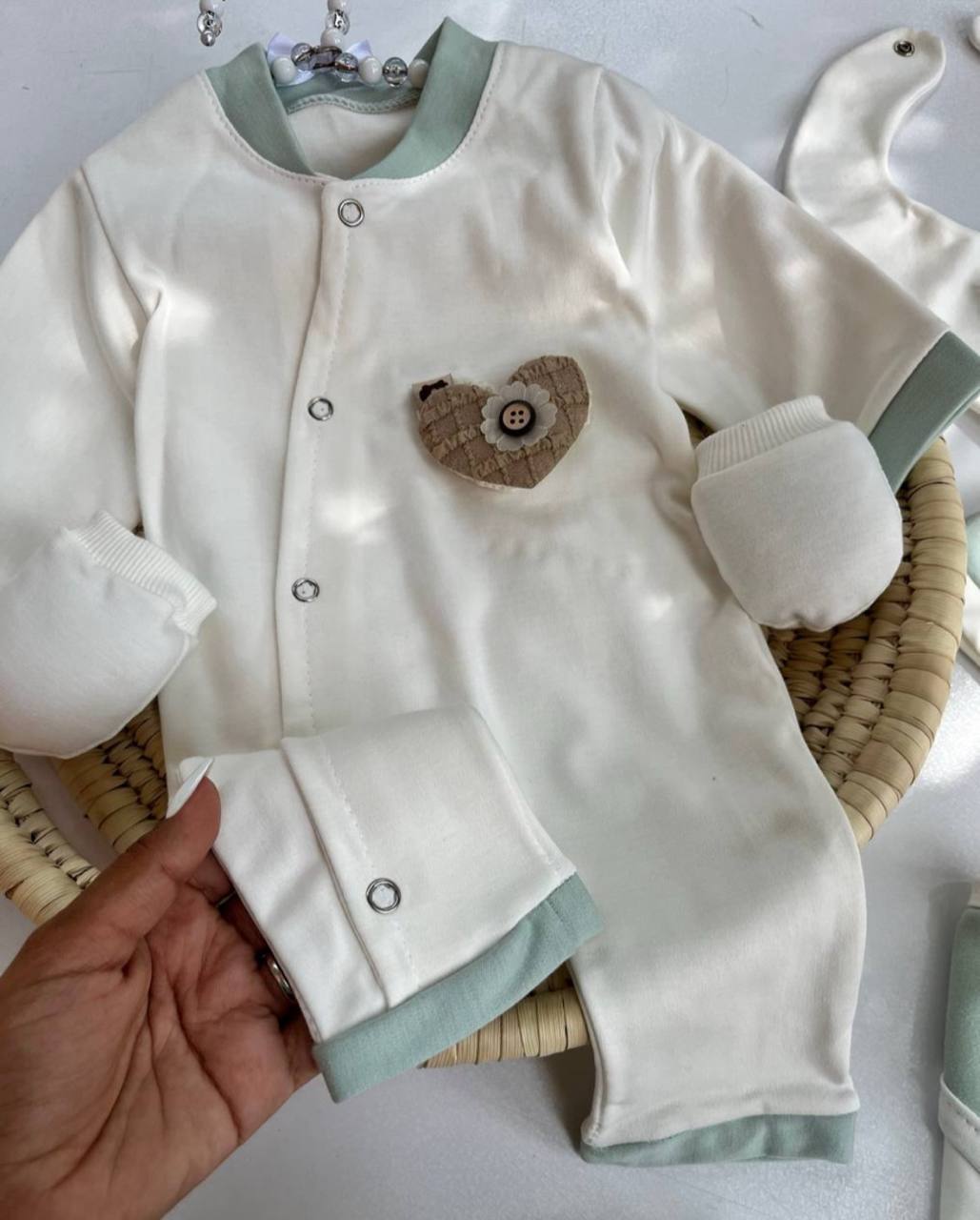 photo_2025-12-08_22-19-05